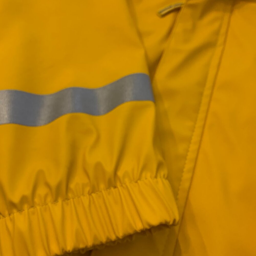 Kids Raincoat - Picture 3 of 6